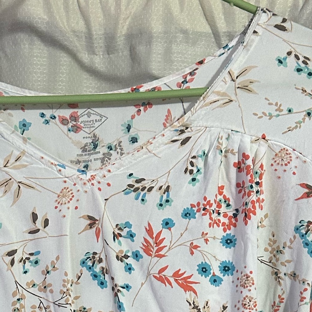 St. John's Bay White Floral Blouse